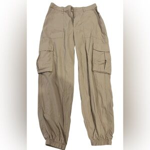 Abercrombie & Fitch Women's Tan Cargo Pants